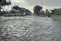 Maltempo su Bari: strade allagate nei quartieri a Nord - VIDEO