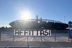 "Affittasi", al San Nicola lo striscione ironico della tifoseria organizzata