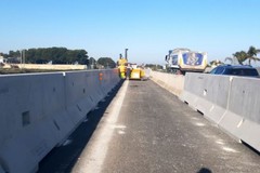SS16 Adriatica tra Fesca e via Napoli, conclusi i lavori alla barriera di sicurezza lungo lo spartitraffico