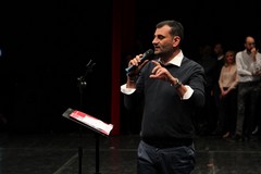 La preside: «Datemi una mano», Decaro: «No alla campagna elettorale a scuola»