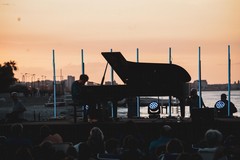 Bari piano festival, il concerto al tramonto a Torre Quetta chiude la sesta edizione