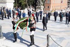 Festa della Repubblica, Decaro a Roma con Mattarella: «L'Italia saprà mettersi alle spalle la crisi»