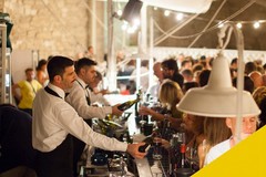 Torna a Trani la Degustazione Casual, la festa del vino italiano ed europeo