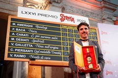 Premio Strega 2022, vince il pugliese Mario Desiati
