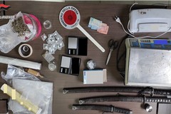 Droga e armi nascoste in una masseria: carabinieri arrestano 44enne in provincia di Bari