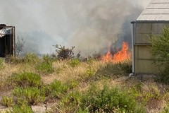 Bari brucia, evitato il peggio nel deposito Amiu