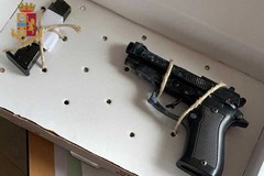 San Pio, trovata una pistola nascosta nella canna fumaria. Scatta il sequestro