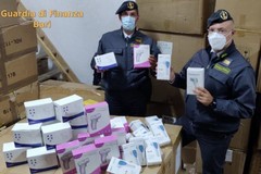 Oltre 350mila prodotti "pericolosi" sequestrati dalla Guardia di Finanza a Bari