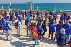Mola di Bari, 185 kg di rifiuti raccolti: 90 volontari in azione tra trekking e cleanup