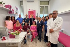 Al Policlinico di Bari inaugurata la “Stanza Rosa” per le pazienti della chirurgia plastica