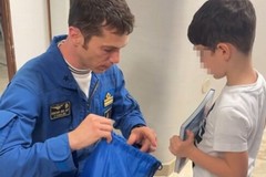 I piloti delle Frecce Tricolori all'Ospedale "Giovanni XXIII" di Bari - VIDEO