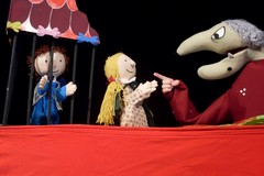 Famiglie al Teatro Cittadino di Noicattaro. In scena "Hansel & Gretel" di Comentale