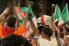 L'Italia divide i sindaci del barese, tra pro e contro il maxischermo