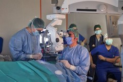 Maculopatia, terapia innovativa al Policinico di Bari: un’iniezione sola per salvare la vista