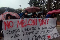 Protesta a metà per gli studenti: Osa in corteo, Udu-Link opta per l'assemblea