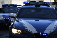 Carte di credito, dati sensibili e istruzioni per ordigni sul web: la Polizia di Bari identifica due minorenni