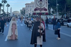 San Nicola entra nel vivo, in scena lo sbarco delle ossa