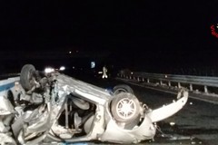 Carambola tra due auto a Mola di Bari: muore una donna