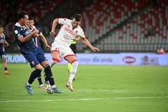 Moncini segna il primo gol col Bari e lo dedica al suo compagno Verreth