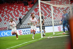 Il Bari batte 1-0 il Cesena di Mignani. La decide Gytkjær