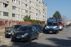 Case popolari occupate dai clan, blitz interforze a Bari