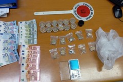 Market della droga a conduzione familiare: madre e figlio arrestati