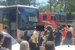 Moto contro bus in viale della Repubblica a Bari
