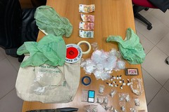 Scambio sospetto, interviene la Polizia Locale: arrestato un 20enne
