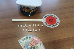 Spaccio a domicilio al quartiere Japigia, in manette una 20enne