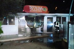 Bitritto, scoppia un incendio in una pizzeria. Sospetta origine dolosa