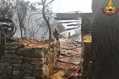 Incendio presso il Ranch Natalino di Bitritto: intervenuti i Vigili del Fuoco - FOTO