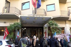 Vertenza Palace Hotel, licenziamenti posticipati a febbraio