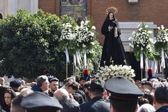 Domani a Bari vecchia la processione della Madonna Addolorata, le limitazioni al traffico