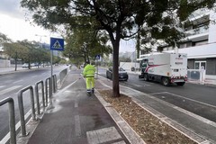 Pista ciclabile di via Mazzitelli, partita oggi la pulizia della nuova location della "Movida"