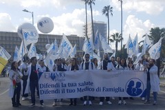 A Bari la protesta dei medici di famiglia: «Risorse eque per curare tutti»