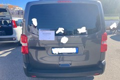 Porto di Bari, noleggio minibus con conducente abusivo: scatta la multa