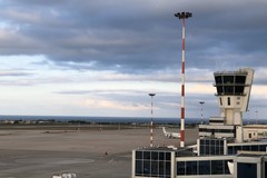 Voli cancellati e disagi all'aeroporto di Bari-Palese