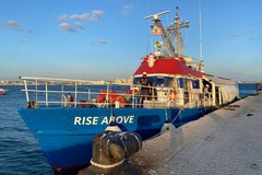 Porto di Bari, sbarcata stamattina la "Rise Above" con 85 migranti