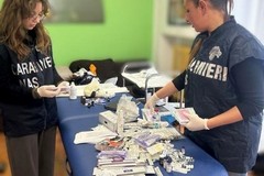 Bari, sequestrati 101 dispositivi medici per chirurgia estetica