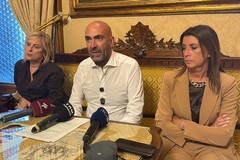 Il sindaco di Bari incontra la studentessa picchiata dal branco al Parco Rossani