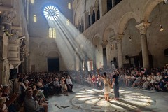 La magia della luce in cattedrale, è il solstizio d'estate