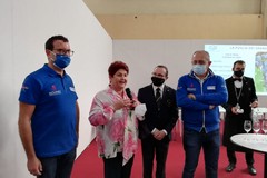 Teresa Bellanova in Fiera: «Pentassuglia? Anche in Puglia un assessore all'Agricoltura a tempo pieno»