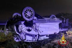 Incidente tra Torre a Mare e Mola di Bari: auto si ribalta