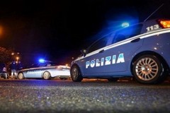 Assaltano tir al San Paolo fingendosi poliziotti, arrestati in cinque