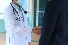 Festa del papà, al Giovanni Paolo II di Bari visite urologiche gratuite
