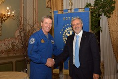 Rotary Club di Bari, l'astronauta Vittori nominato socio onorario