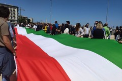 Centrodestra unito in piazza a Bari: «Contro il Governo e contro la malapolitica di Emiliano»