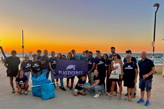 A Bari torna l’aperitivo ecologico Plastic Free con focus su microplastiche e abitudini sostenibili