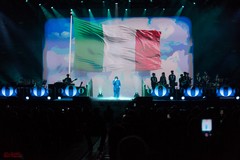 Renato Zero a Bari: ieri il primo concerto del tour "L'Ora Zero" - LE FOTO