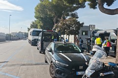 Autotrasporto, controlli a Bari: 18 violazioni su 10 veicoli